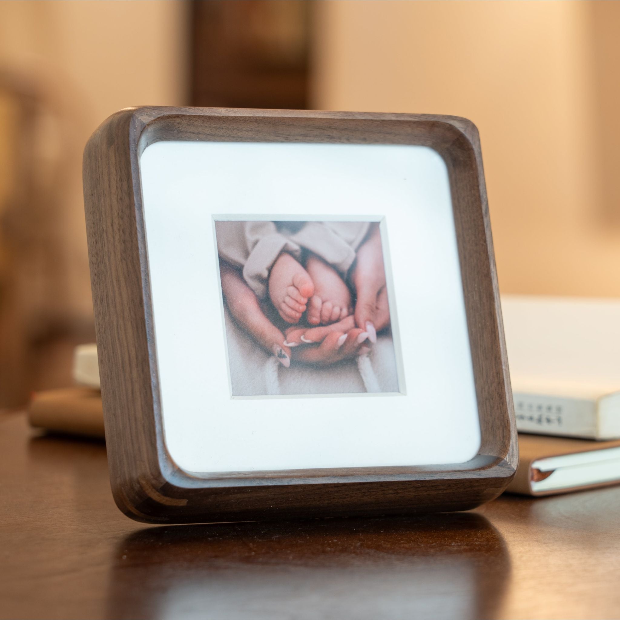 Tenon Series Mini Picture Frame – Black Walnut | Mortise & Tenon Solid Wood