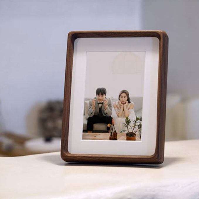 Tenon Series Small Picture Frame – Black Walnut | Mortise & Tenon Tabletop Solid Wood