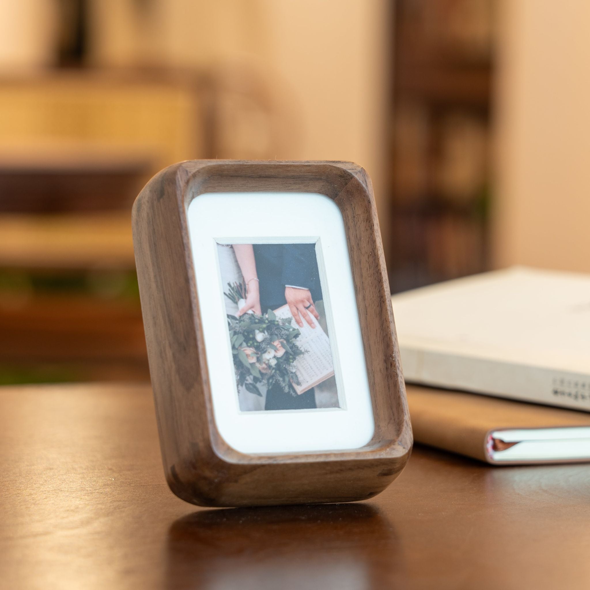 Tenon Series Mini Picture Frame – Black Walnut | Mortise & Tenon Solid Wood