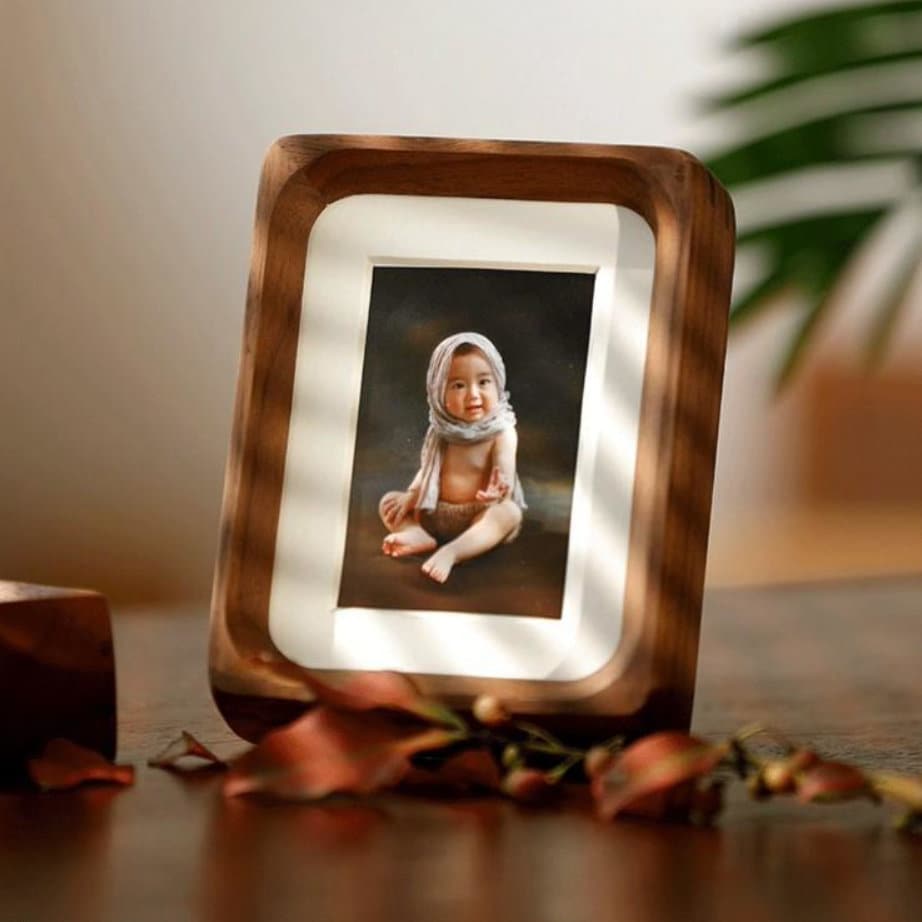 2x3 inches | 3x4 inches | Handcrafted Polaroid Wood Frames: Teak & Black Walnut | Ideal for Portraits, Polaroid, Gifts | Free Print Offer